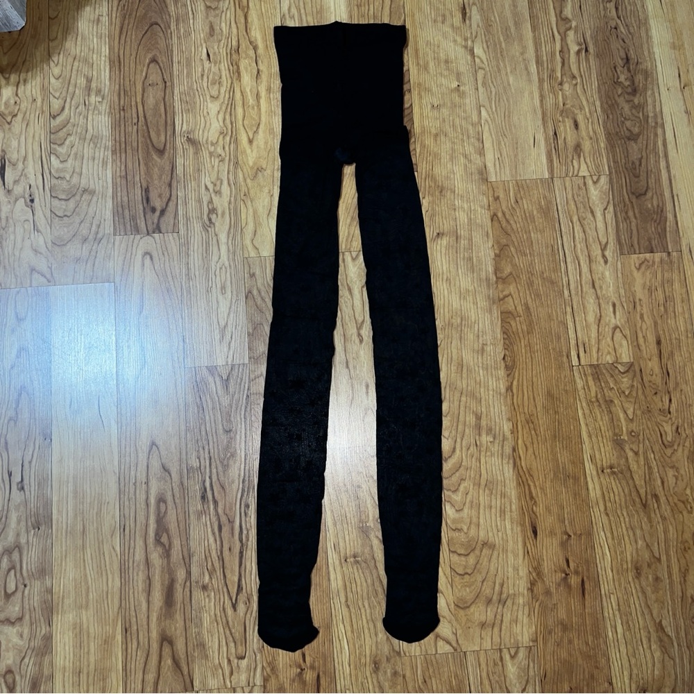 Black Star Print Mesh Tights - Picture 8 of 11